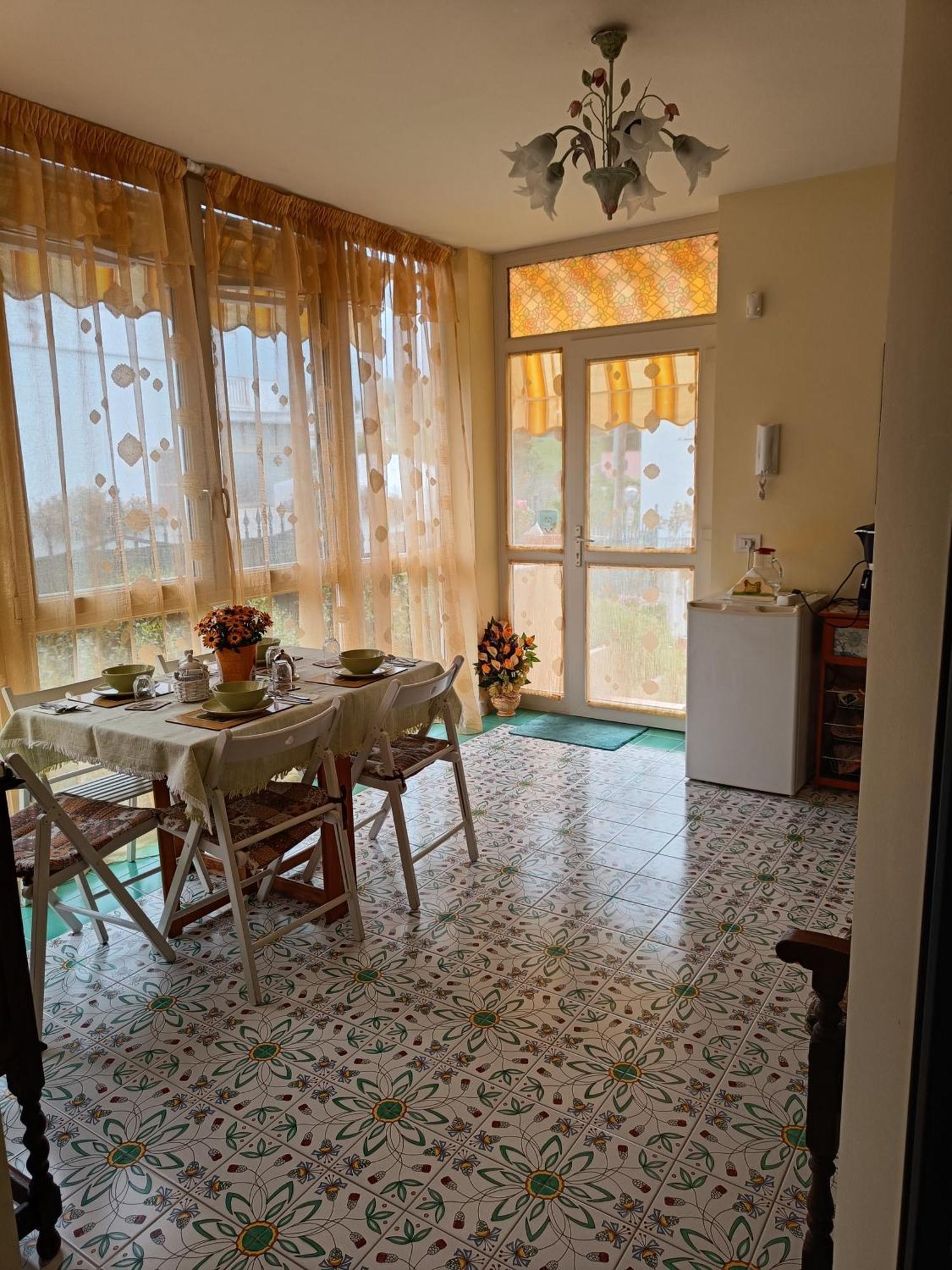 Bed And Breakfast Angolo Fiorito Civitavecchia Eksteriør billede
